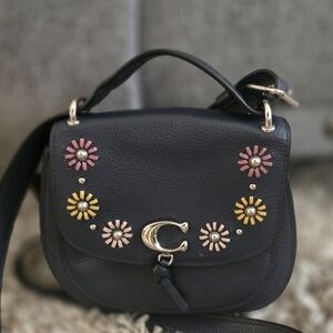 Coach Remi Fliwer Daisy Applique Small Crossbody
